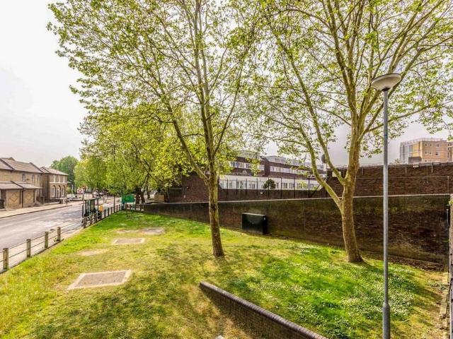 Apartment for rent in Islington, Isle Of Man