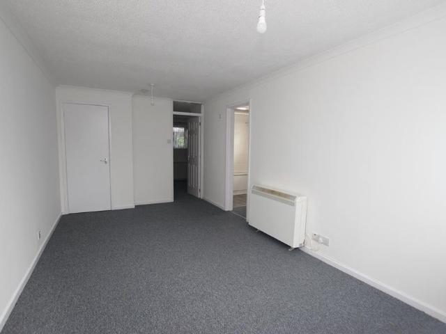 Apartment for rent in Woodside Estate, Houghton Regis