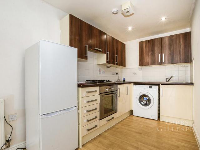 Flat for rent in Wealdstone, Greater London