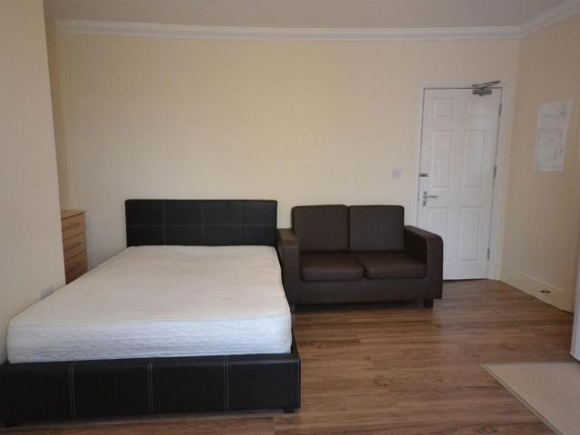 Apartment for rent in Newtown, Reading