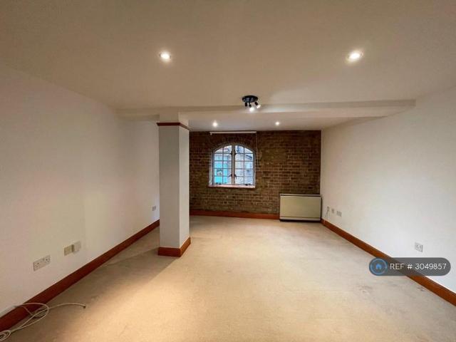 Apartment for rent in London Borough of Lambeth, Greater London