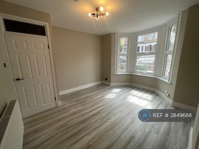 Apartment for rent in Shooters Hill, Greater London