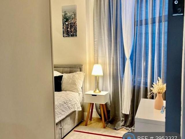 Flat for rent in Alton Barnes, Essex