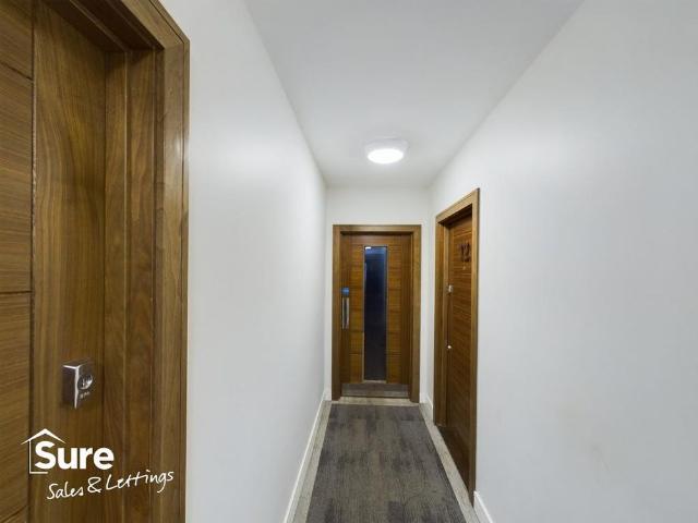 Apartment for rent in The Image, Pouchen End