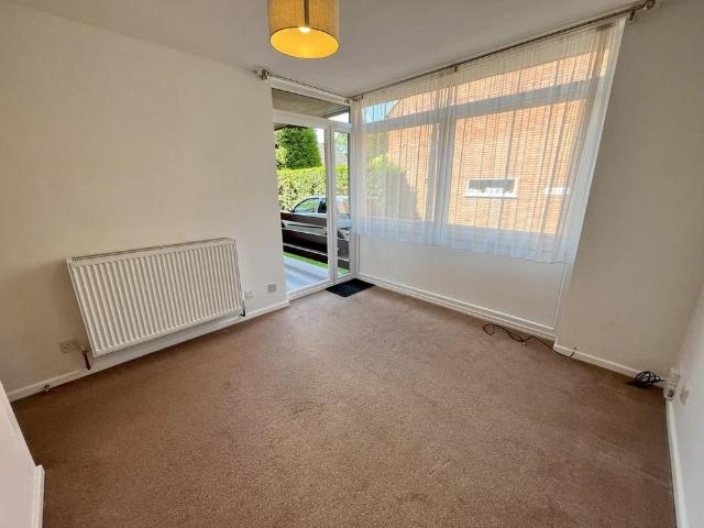 Apartment for rent in Eaton Rise, East Bank