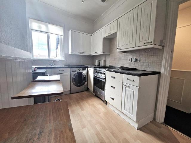 Flat for rent in Ilford, Newbury Park