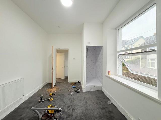 Apartment for rent in Pontypridd, Wales