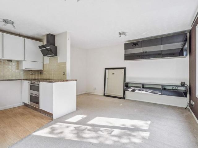 Apartment for rent in Prestwood, Buckinghamshire