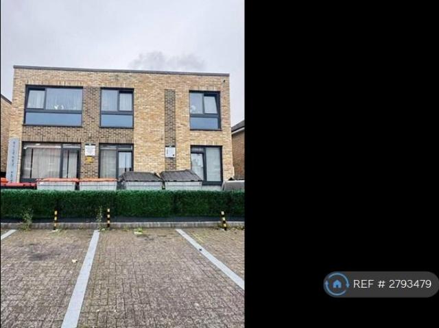 Flat for rent in New Barnet, Isle Of Man