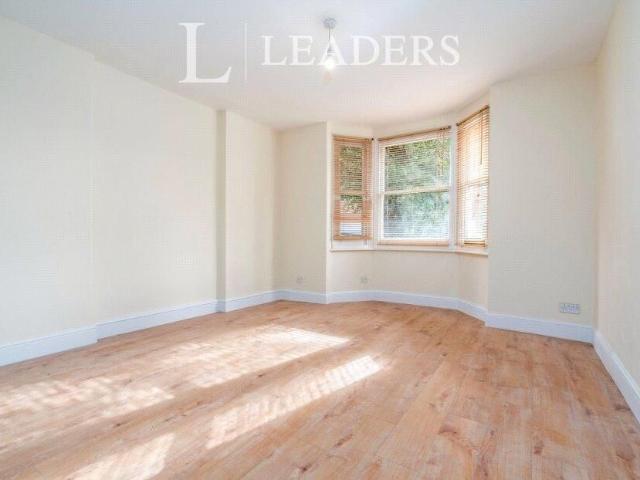 Apartment for rent in St Albans, Five Acres