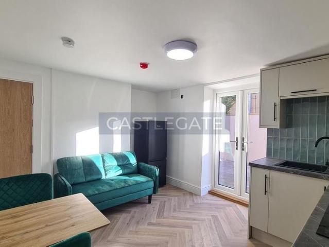 Apartment for rent in Huddersfield, West Yorkshire