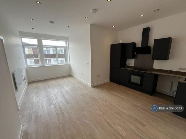 Flat for rent in Chilvers Coton, Camp Hill