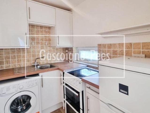 Apartment for rent in Slyfield, Westborough