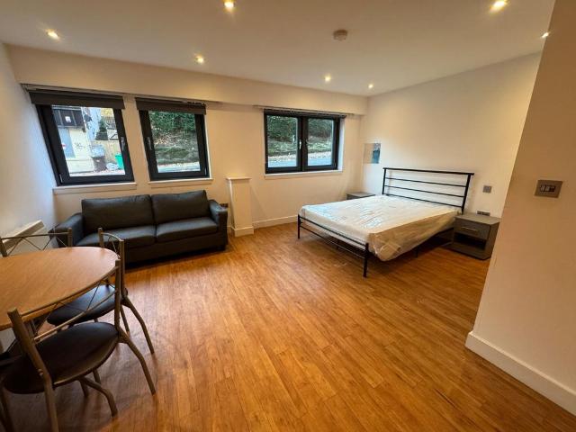 Flat for rent in St Ann's, Haddon