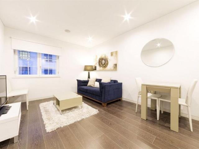 Apartment for rent in St Clement Danes, Greater London