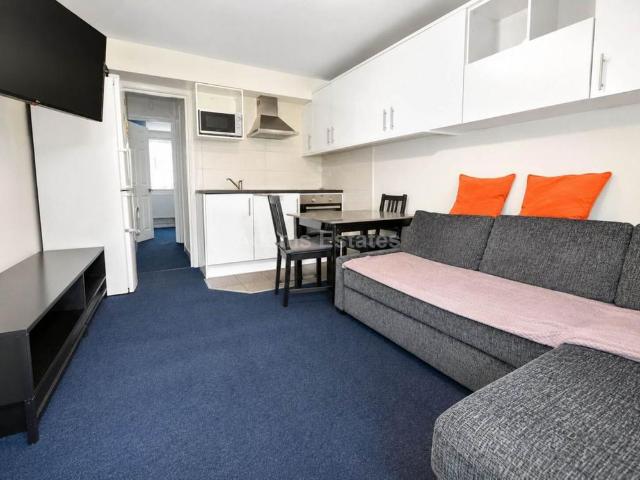 Apartment for rent in Reading