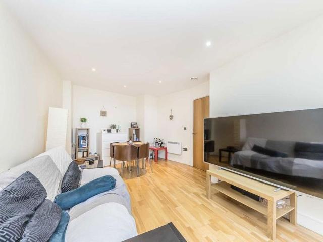 Apartment for rent in Bankside, Greater London