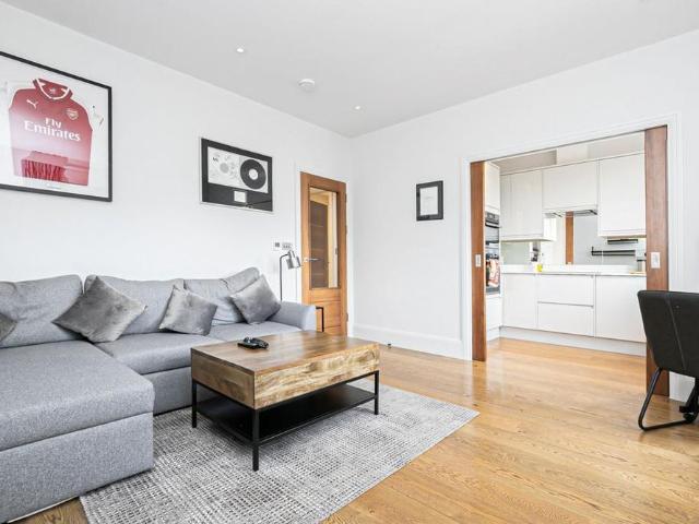 Apartment for rent in Buckhurst Hill, Epping Forest