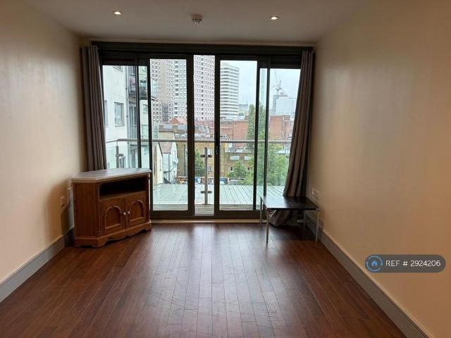 Apartment for rent in Sudbury, Greater London