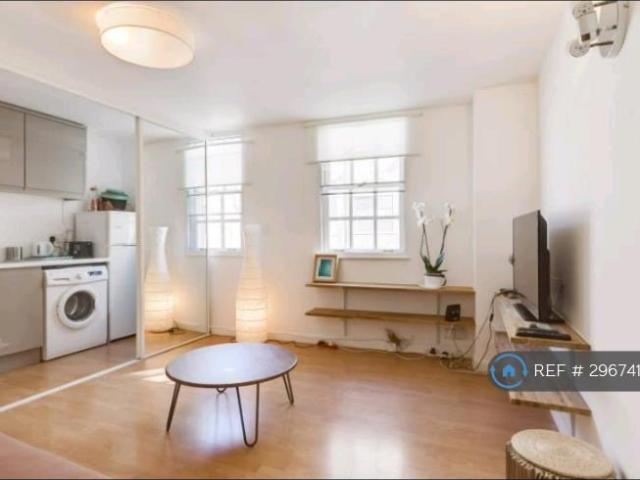 Flat for rent in Stepney, Greater London