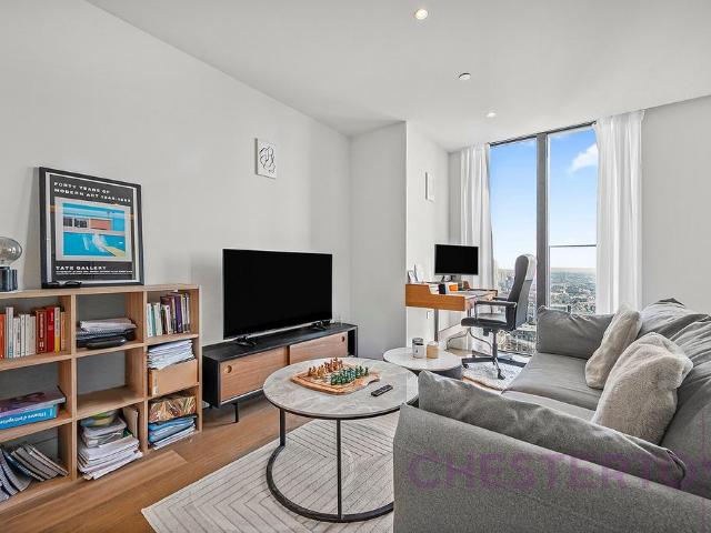 Flat for rent in Canary Wharf, Greater London