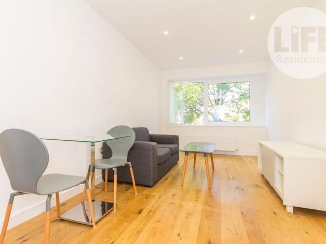 Apartment for rent in London Borough of Hounslow, Heston