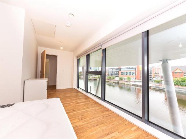 Flat for rent in Wharfside, Trafford Park