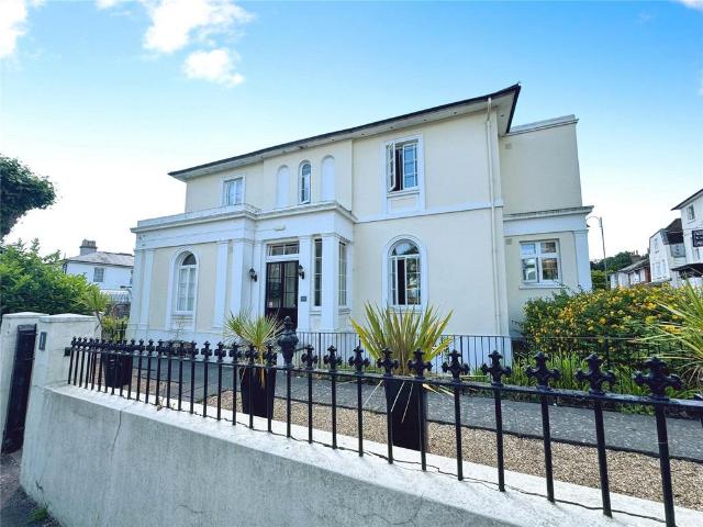 Flat for rent in St James, Sandown Park