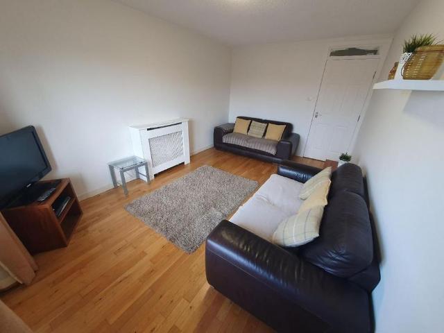 Apartment for rent in Castlehead, Glenburn