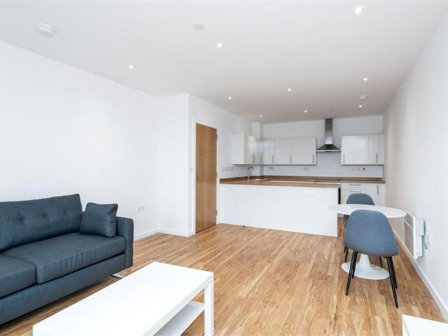 Apartment for rent in Brompton, Gillingham