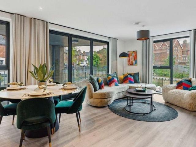 Apartment for rent in St James, Sandown Park
