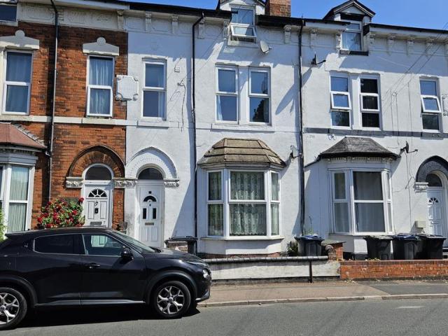 Flat for rent in Gravelly Hill, West Midlands