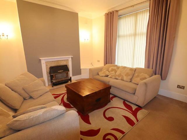 Apartment for rent in Sunnybank, Ballindoch