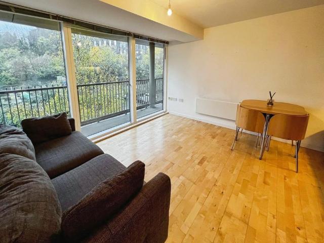 Apartment for rent in Richmond Hill, West Yorkshire