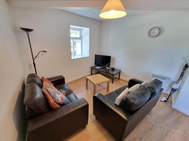 Apartment for rent in Kirkstall, West Yorkshire