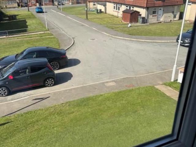 Apartment for rent in Shaw Lane, Yeadon