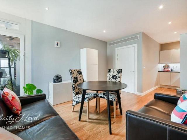 Flat for rent in Greater London