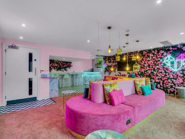 Apartment for rent in Hyde Park, Leeds