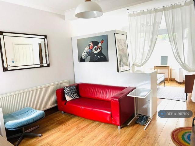 Apartment for rent in Penge, Greater London