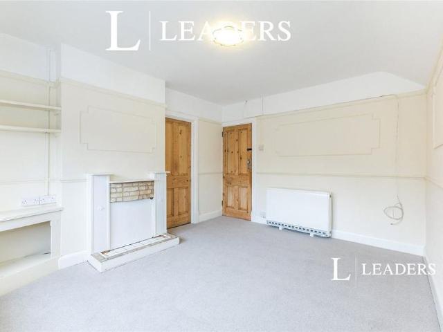 Apartment for rent in Blackhills, Surrey