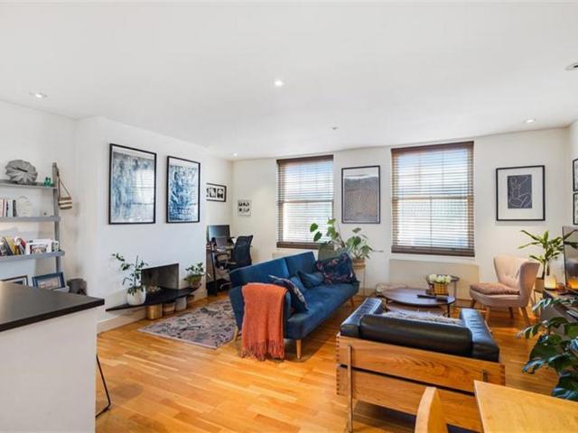 Flat for rent in Fulham, Greater London