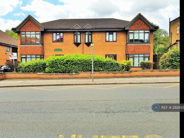 Flat for rent in New Barnet, Greater London