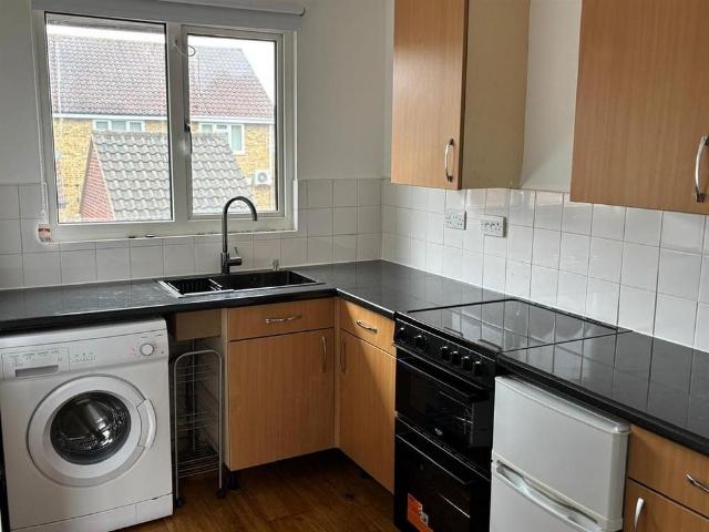 Apartment for rent in Poplars, Shephall