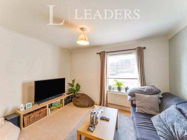 Apartment for rent in St Albans, Five Acres