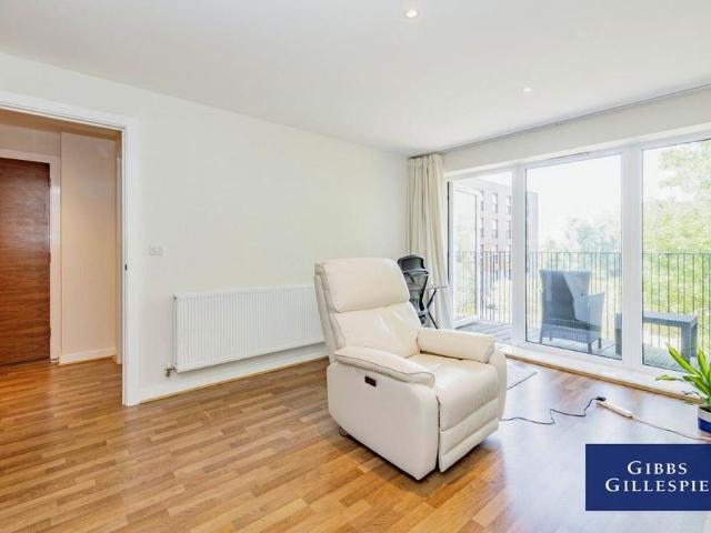 Apartment for rent in Stanmore Place, Greater London