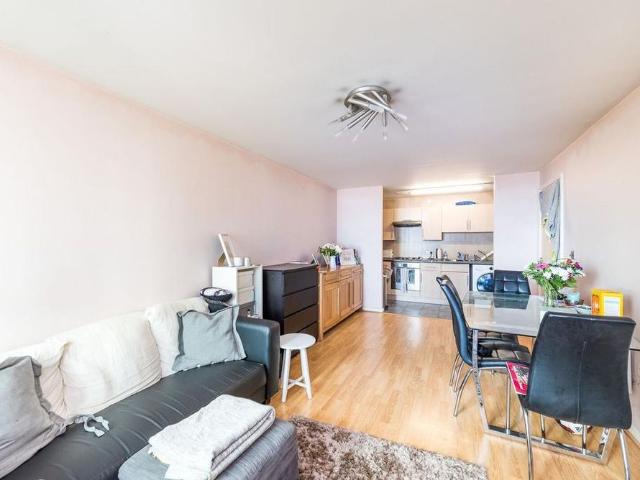 Apartment for rent in Vauxhall, Greater London