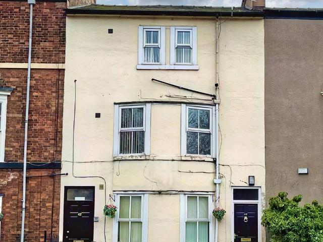 Flat for rent in Belle Vue, South Yorkshire