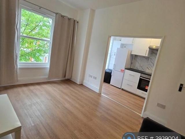 Apartment for rent in Herne Hill, Greater London