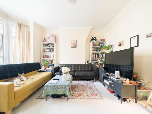 Flat for rent in Shepherd's Bush, Greater London