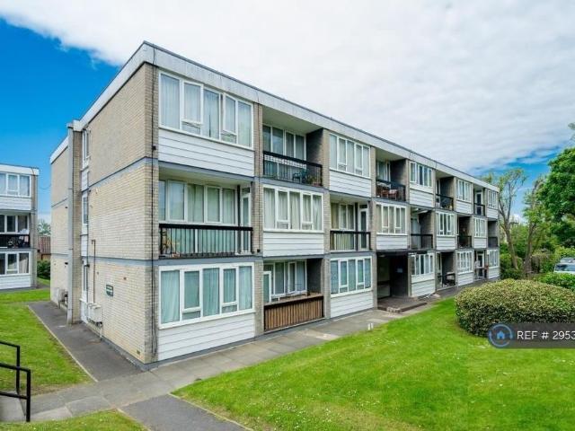 Apartment for rent in Woodside Park, Greater London
